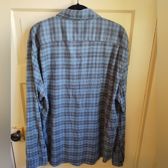 Faherty Plaid Flannel, Lightweight XXL - Picture 2 of 3